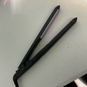 Remington 1 inch flat iron with digital thermometer